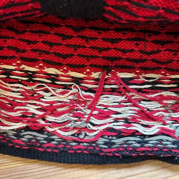 Nomadic Traders Size Medium zippered sweater - Picture 4 of 4